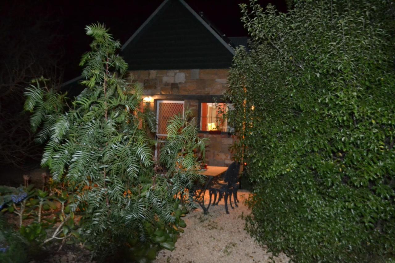 Mulberry Cottage Unique B&B Accommodation Richmond Bagian luar foto