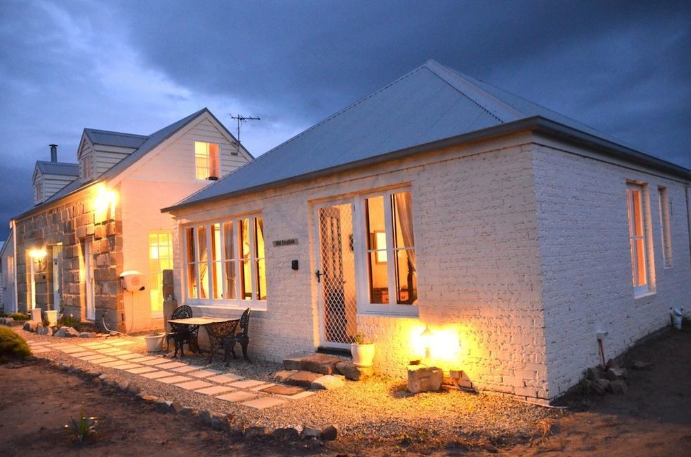 Mulberry Cottage Unique B&B Accommodation Richmond Bagian luar foto