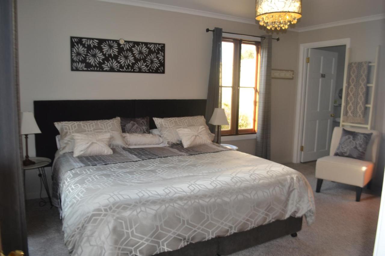 Mulberry Cottage Unique B&B Accommodation Richmond Bagian luar foto
